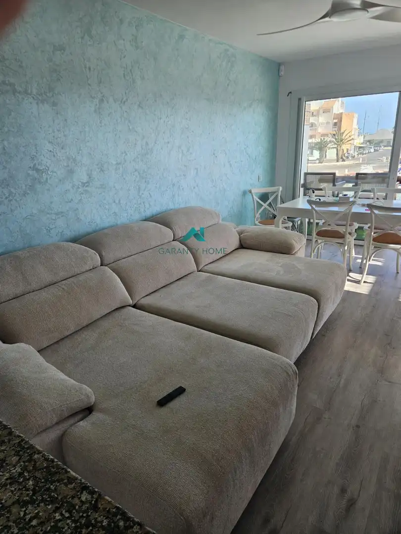 Sala d'estar de Apartament en venda en El Ejido amb Aire condicionat, Terrassa i Traster