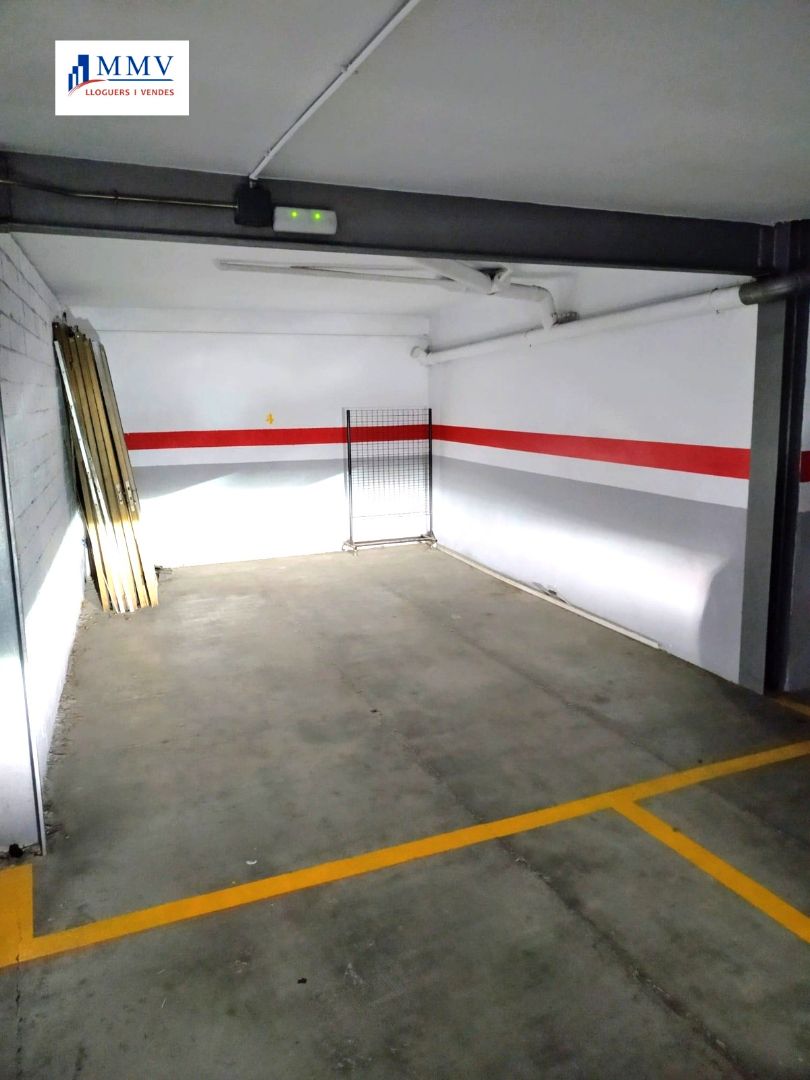 Garage for sale in Carrer de la Riera, Centre