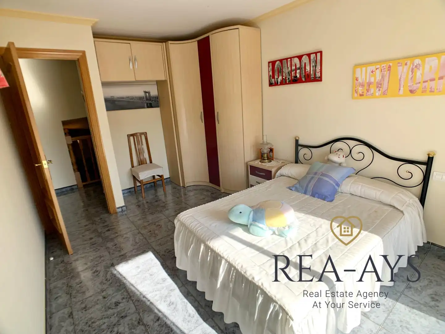 Habitación de Casa o chalet en venta en Vallirana con Jardín privado, Terraza y Trastero