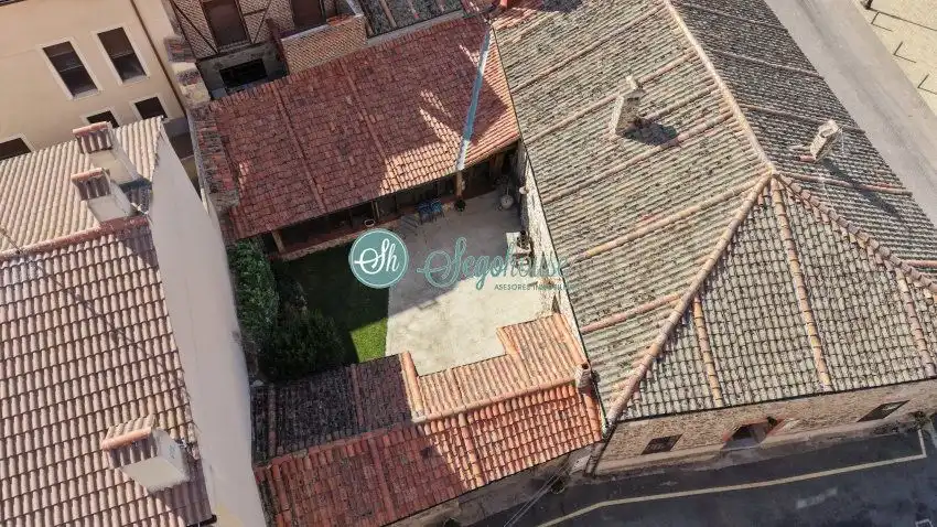 Vista exterior de Casa o xalet en venda en Espirdo amb Calefacció