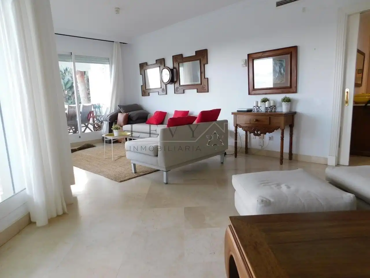 Appartement compact avec piscine à vendre à Nueva Andalucía, imagen 3