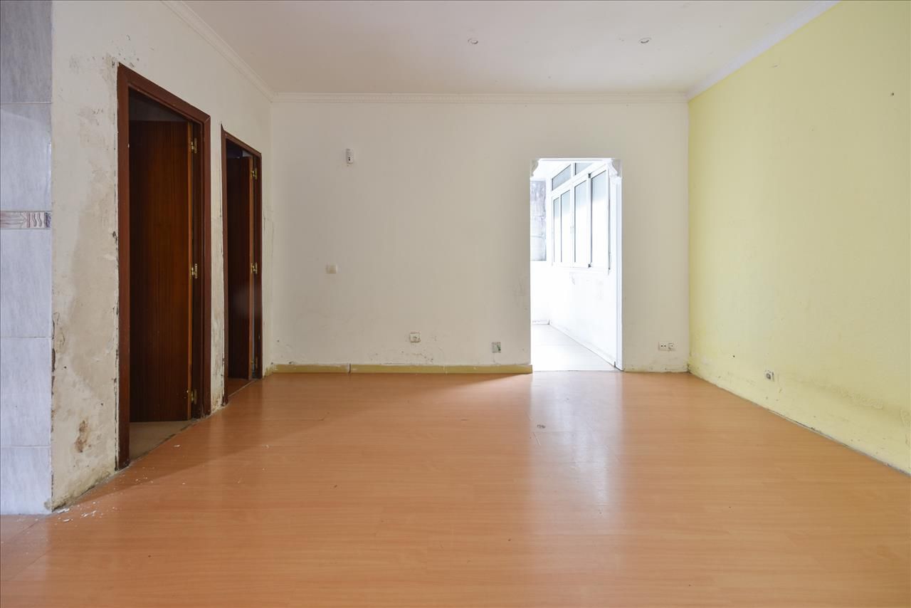 Piso en venta en  Barcelona Capital con Terraza