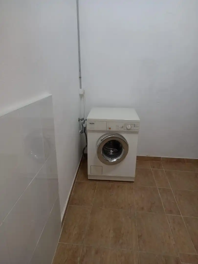 Baño de Piso de alquiler en Murcia con Aire acondicionado, Calefacción y Terraza