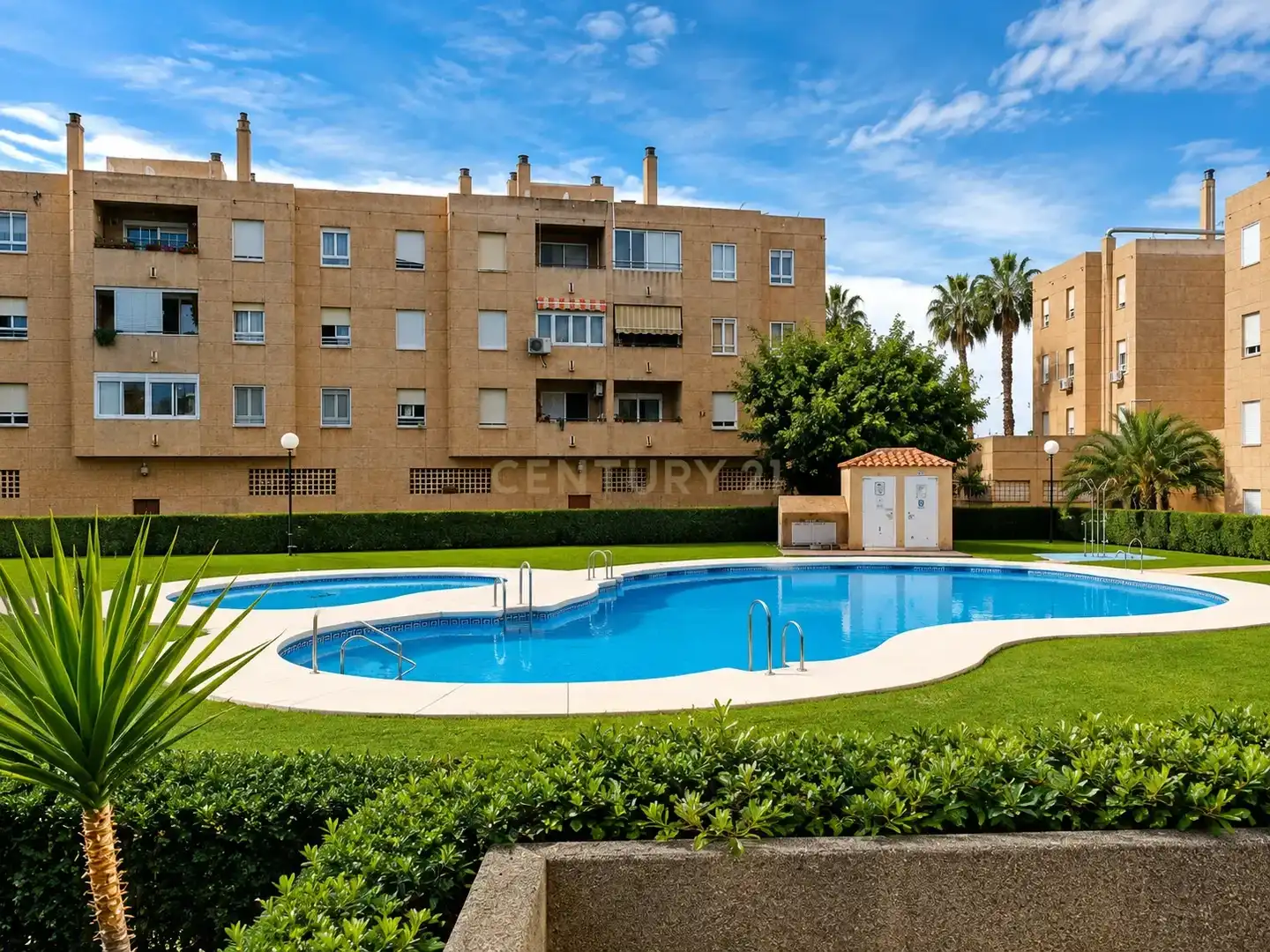 Außenansicht von Wohnungen zum Verkauf in Málaga mit Klimaanlage, Privatgarten und Abstellraum