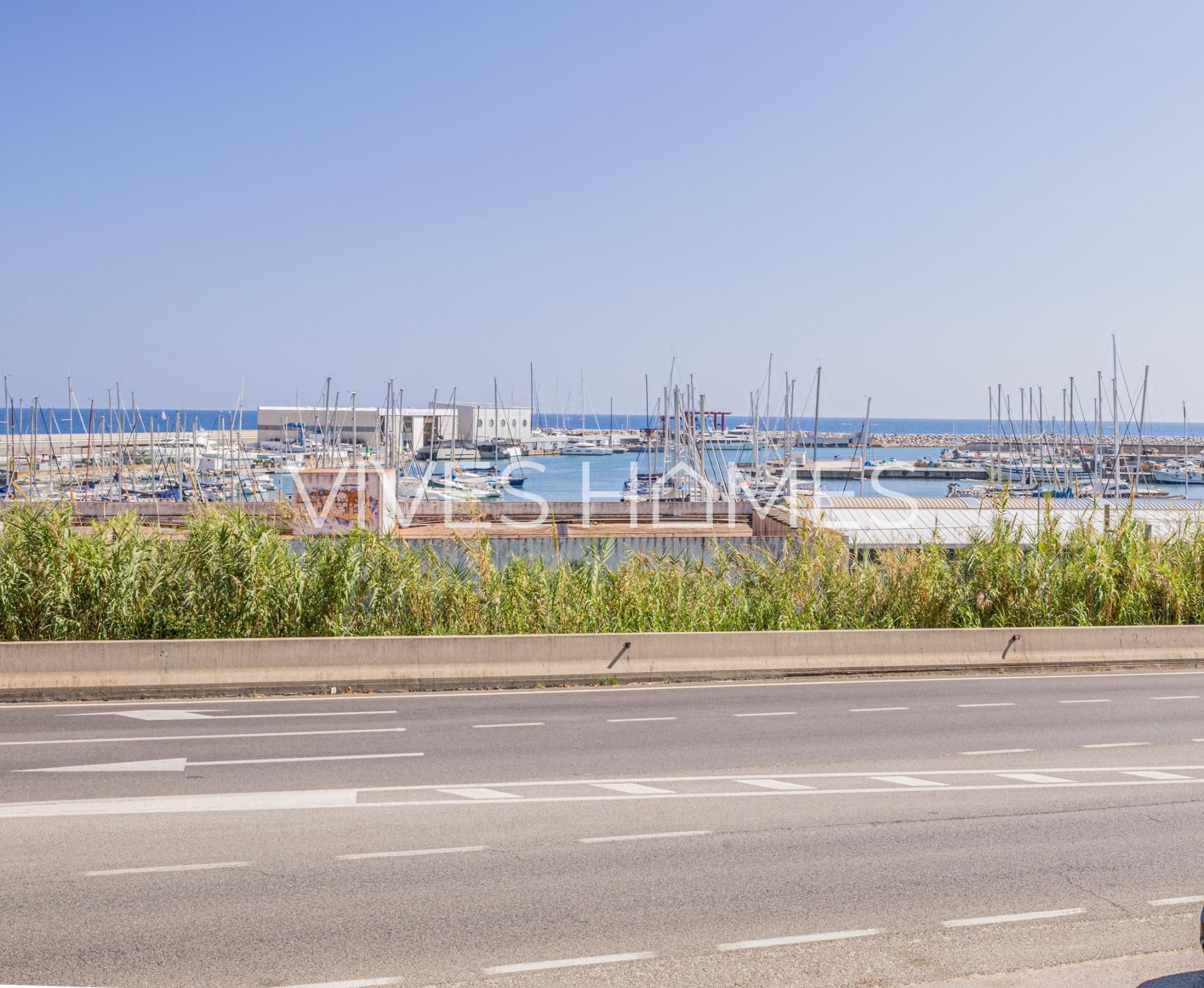 Vista exterior de Pis en venda en Arenys de Mar amb Aire condicionat, Calefacció i Traster