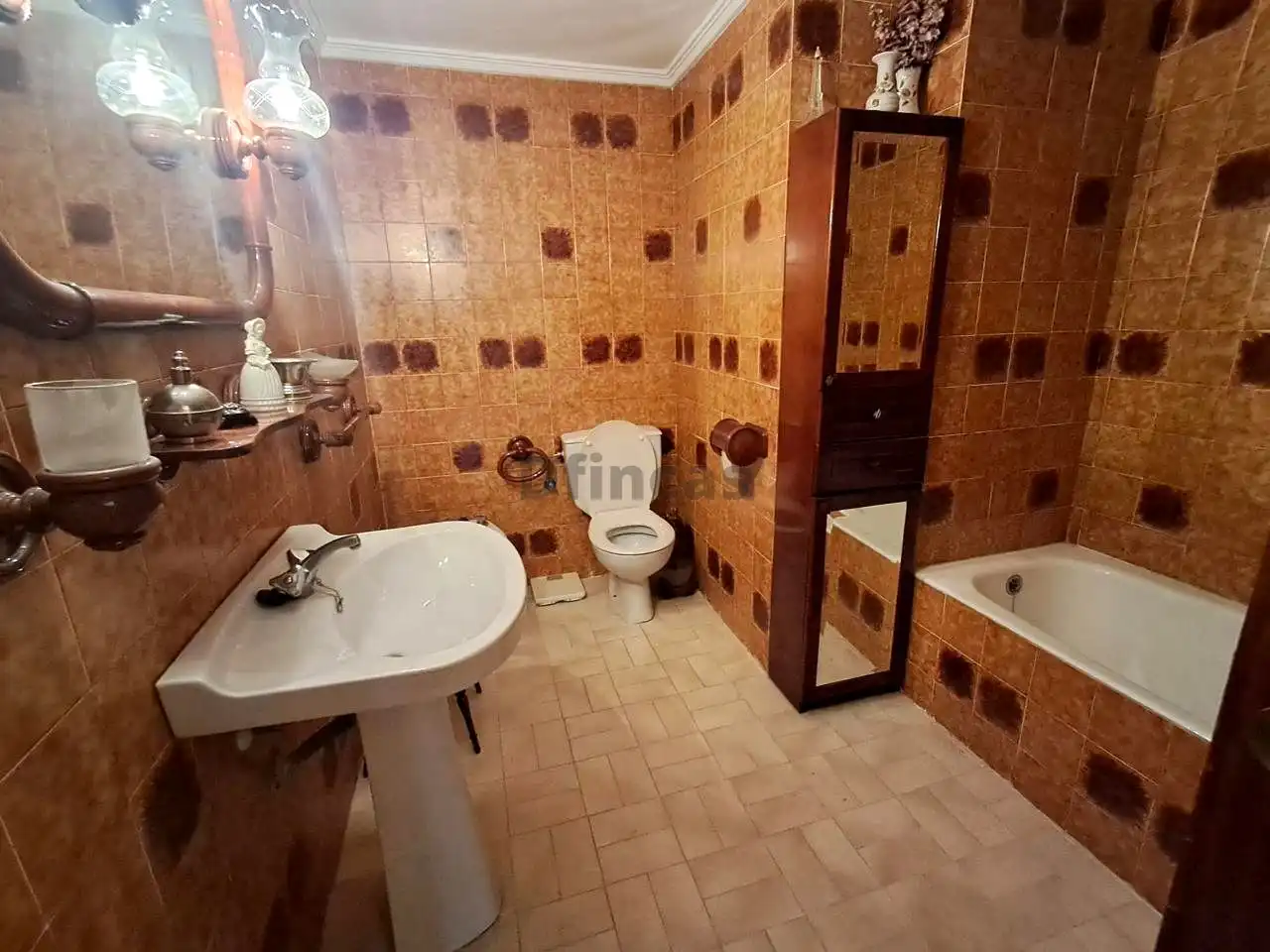 Bathroom of Flat for sale in Teruel  with Heating, Terrace and Storage room