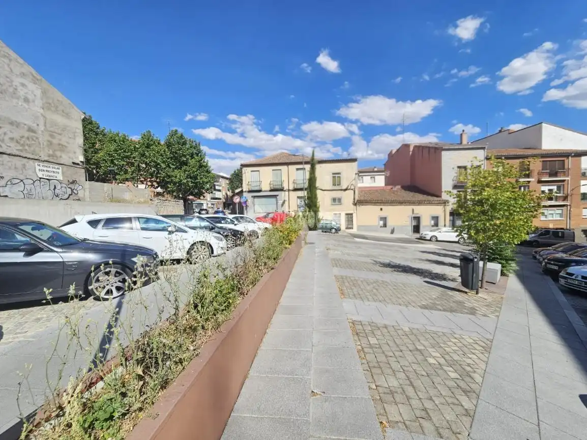 Aparcament de Pis en venda en Ávila amb Calefacció i Terrassa