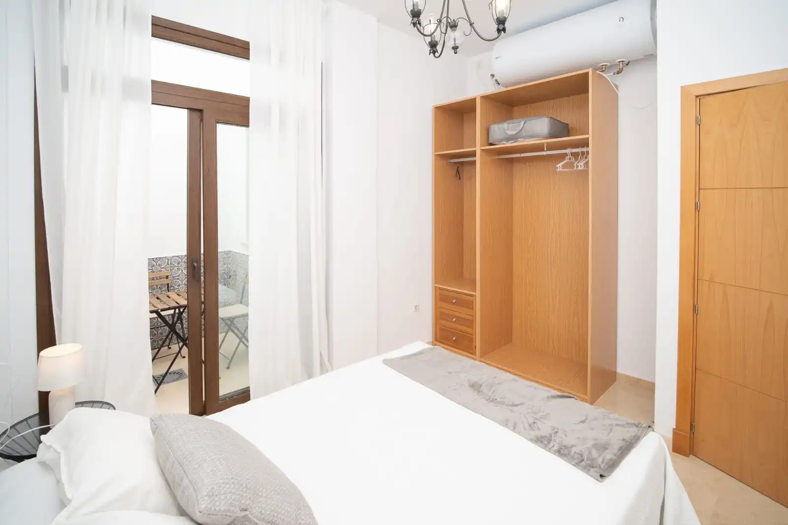 Wohnung zur Miete in Calle Banda Playa, V Centenario - Piletas - Capuchinos