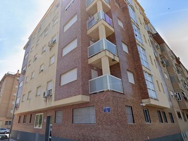 Piso con ascensor en venta en Cid