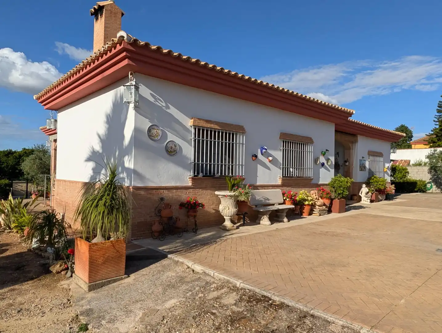 Chalet con piscina en venta en Sanlúcar la Mayor, imagen 5