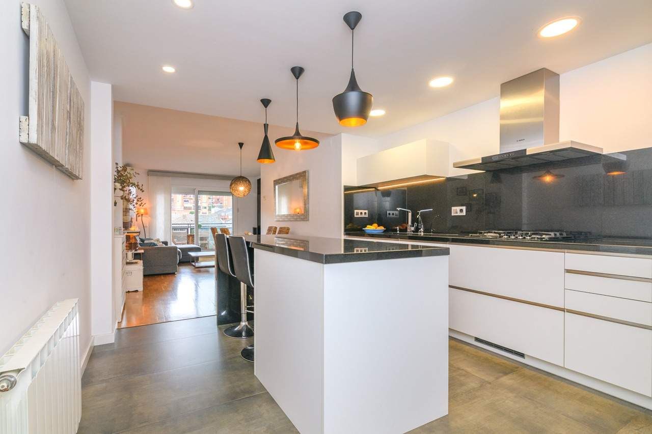 Kitchen of Flat for sale in Viladecans  with Air Conditioner, Heating and Private garden