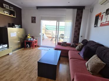 Penthouse mit Aufzug zum Verkauf in Carrer Pirineus