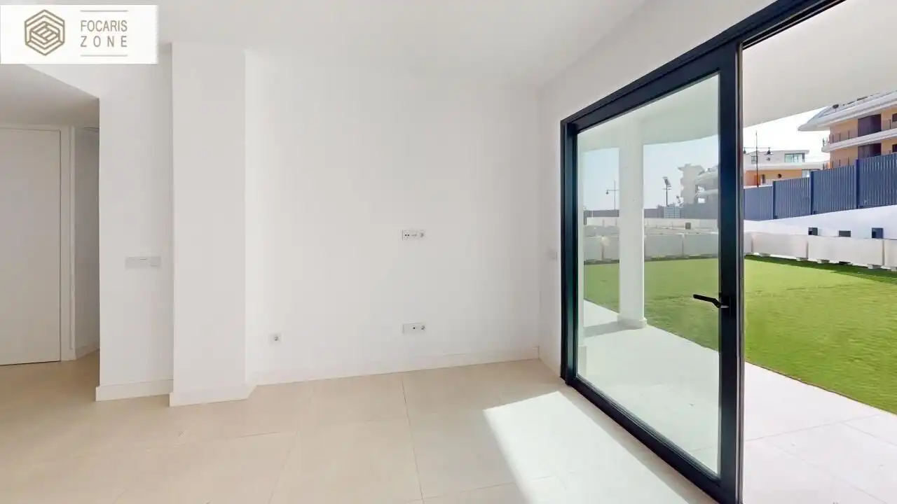 Piso con terraza en venta en Calle Fuengirola, imagen 12