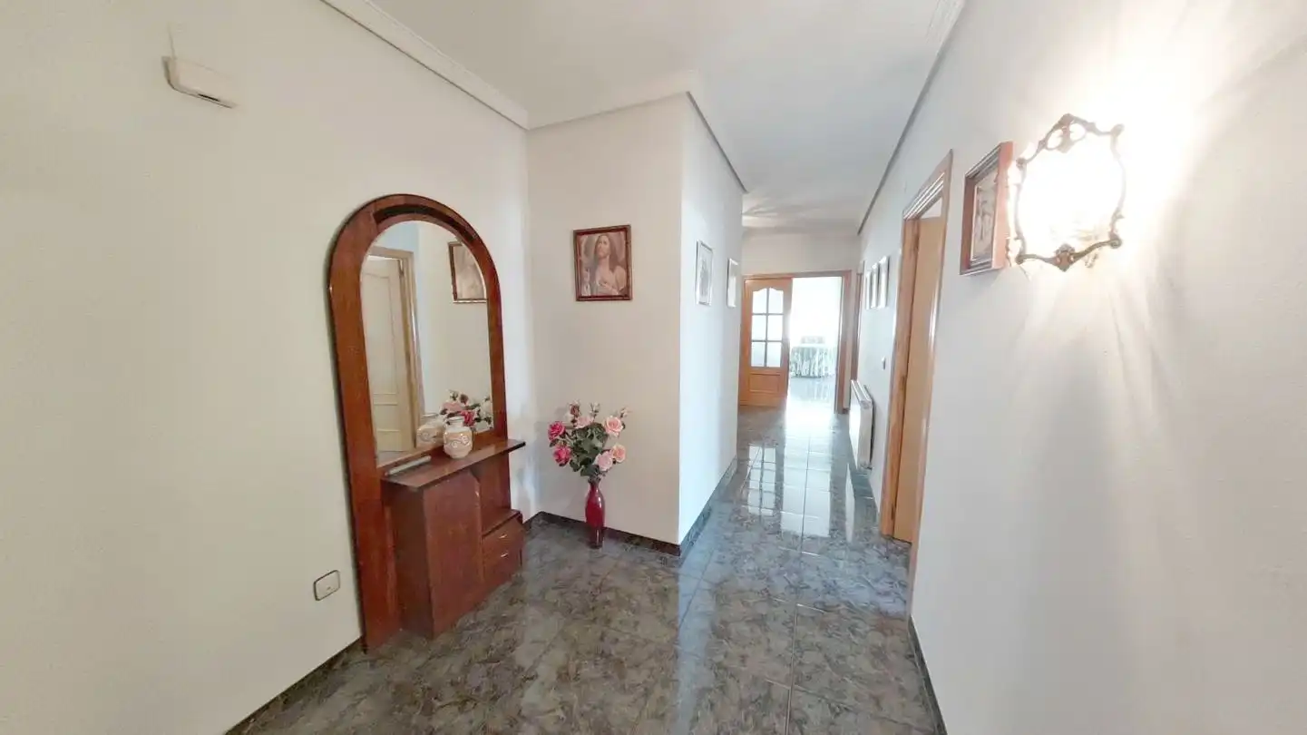 Piso en venta en Navahermosa con Calefacción, Terraza y Amueblado