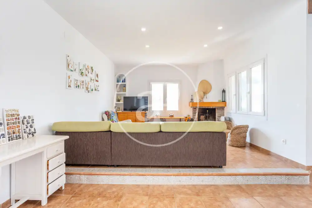 Sala d'estar de Casa adosada en venda en Alcalà de Xivert amb Calefacció, Jardí privat i Terrassa