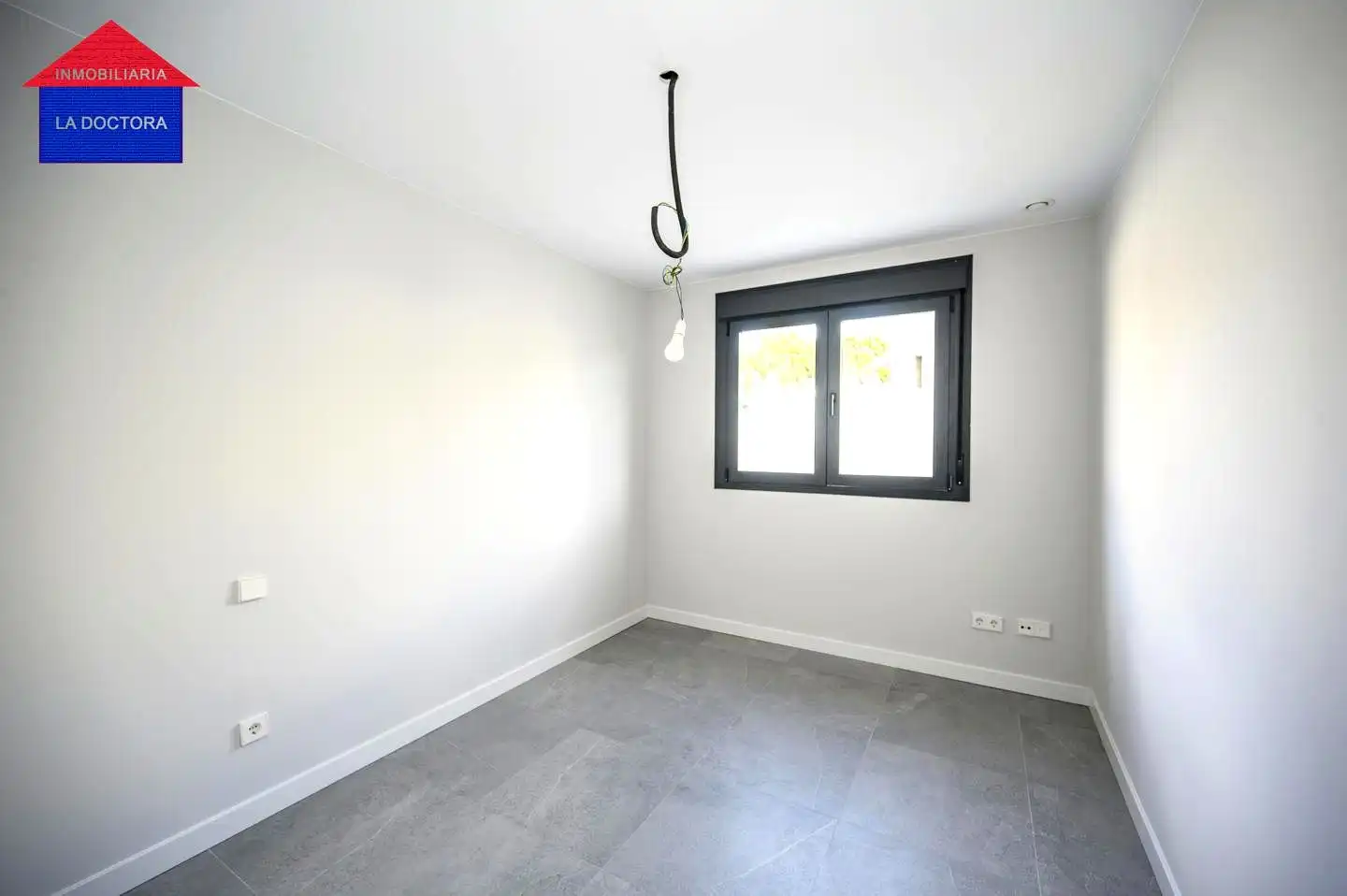 Habitación de Casa adosada en venta en Villamantilla con Aire acondicionado, Calefacción y Jardín privado