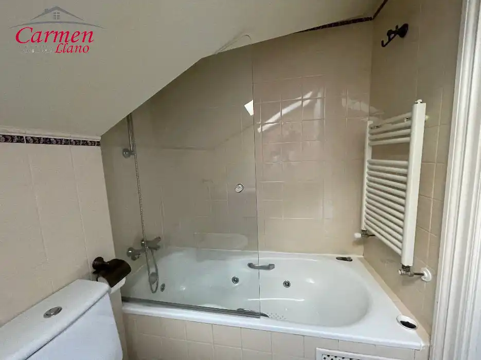 Baño de Piso en venta en Getxo  con Calefacción, Terraza y Trastero