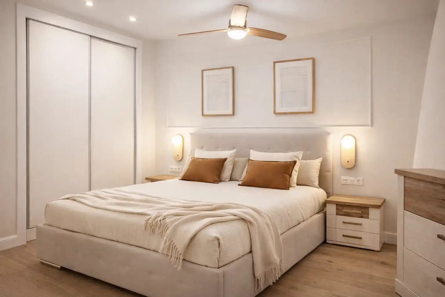 Habitación de Planta baja en venta en Estepona con Aire acondicionado, Terraza y Piscina