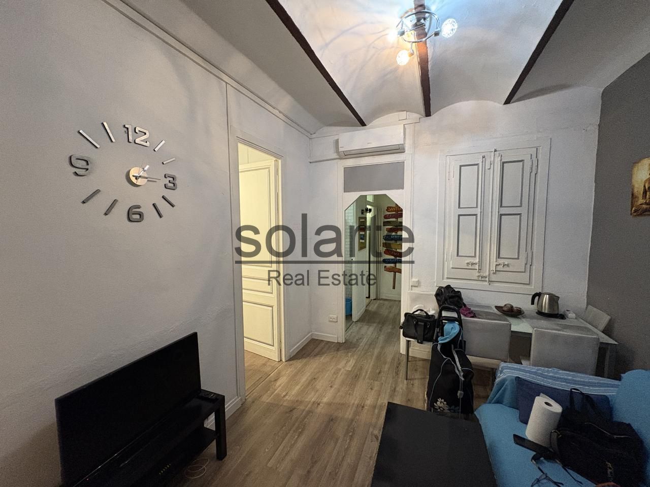 Piso en venta en L'Hospitalet de Llobregat con Aire acondicionado y Balcón