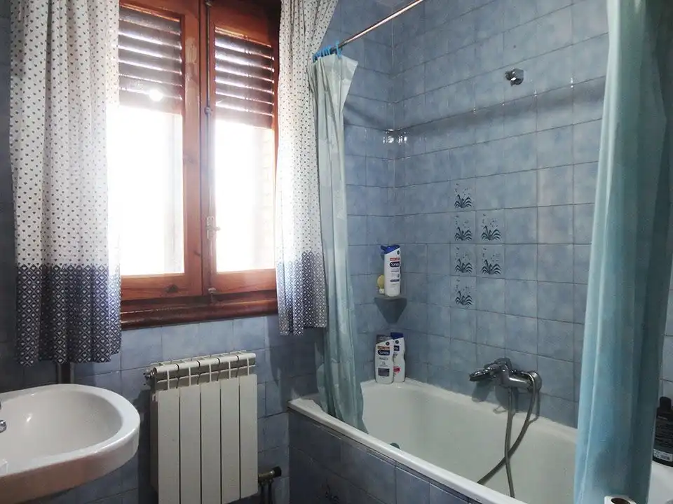 Bany de Casa o xalet en venda en Mambrillas de Lara amb Jardí privat