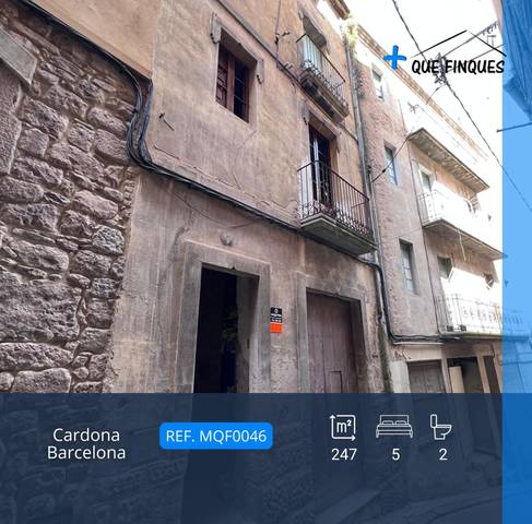 Casa adosada en Venta en Cardona