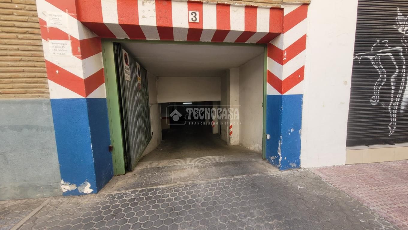 Aparcament de Garatge en venda en  Sevilla Capital