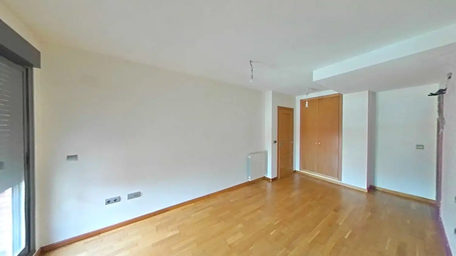 Habitación de Piso en venta en Castellón de la Plana / Castelló de la Plana con Aire acondicionado, Calefacción y Parquet