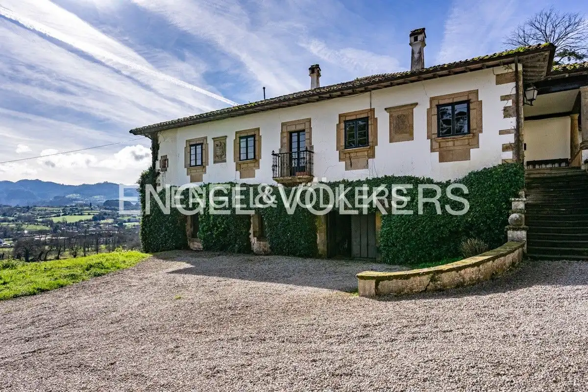 Exterior view of Houses for sale in Villaviciosa  with Heating, Private garden and Parquet flooring