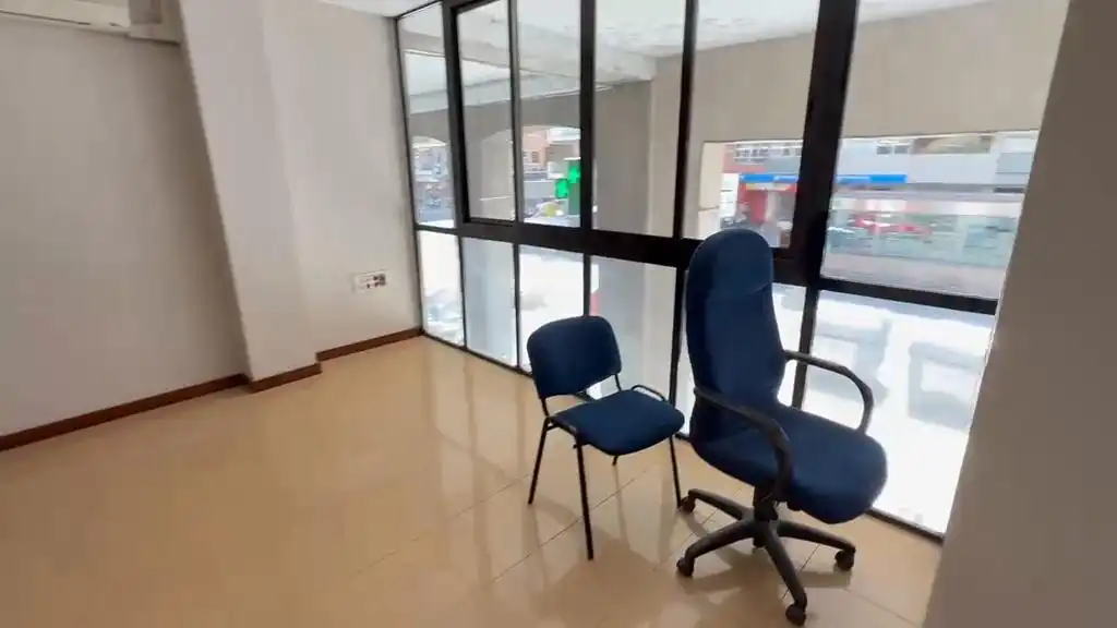 Flat for sale in Sevilla  with Air Conditioner