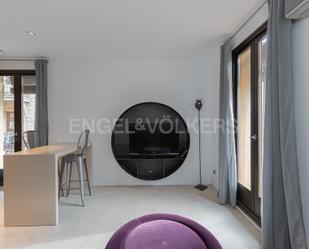 Living room of Apartment to rent in  Barcelona Capital  with Air Conditioner, Furnished and Balcony