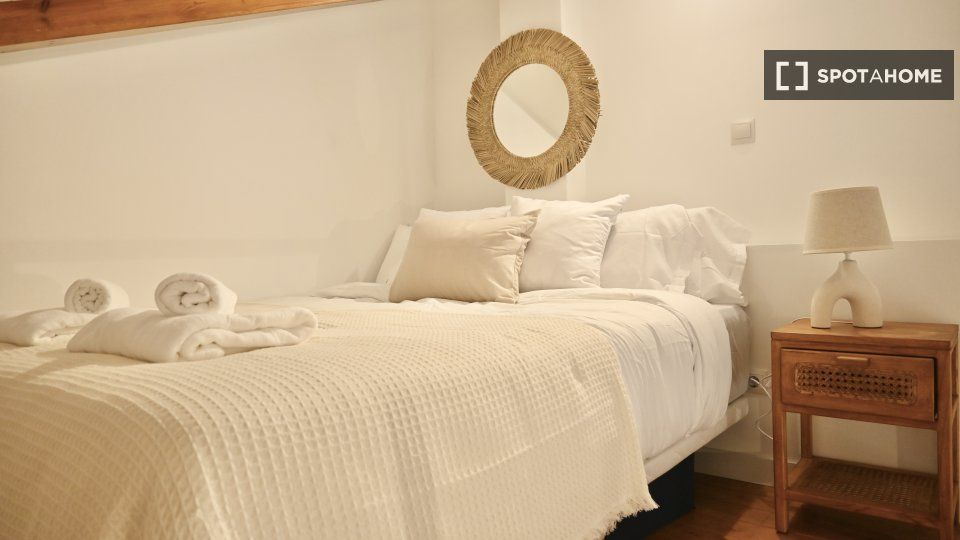Bedroom of Flat to rent in  Madrid Capital  with Air Conditioner, Heating and Furnished