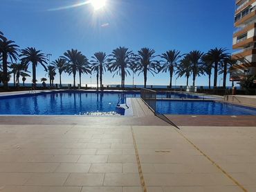 Pis amb balcó de lloguer a Paseo Marítimo de Poniente 22