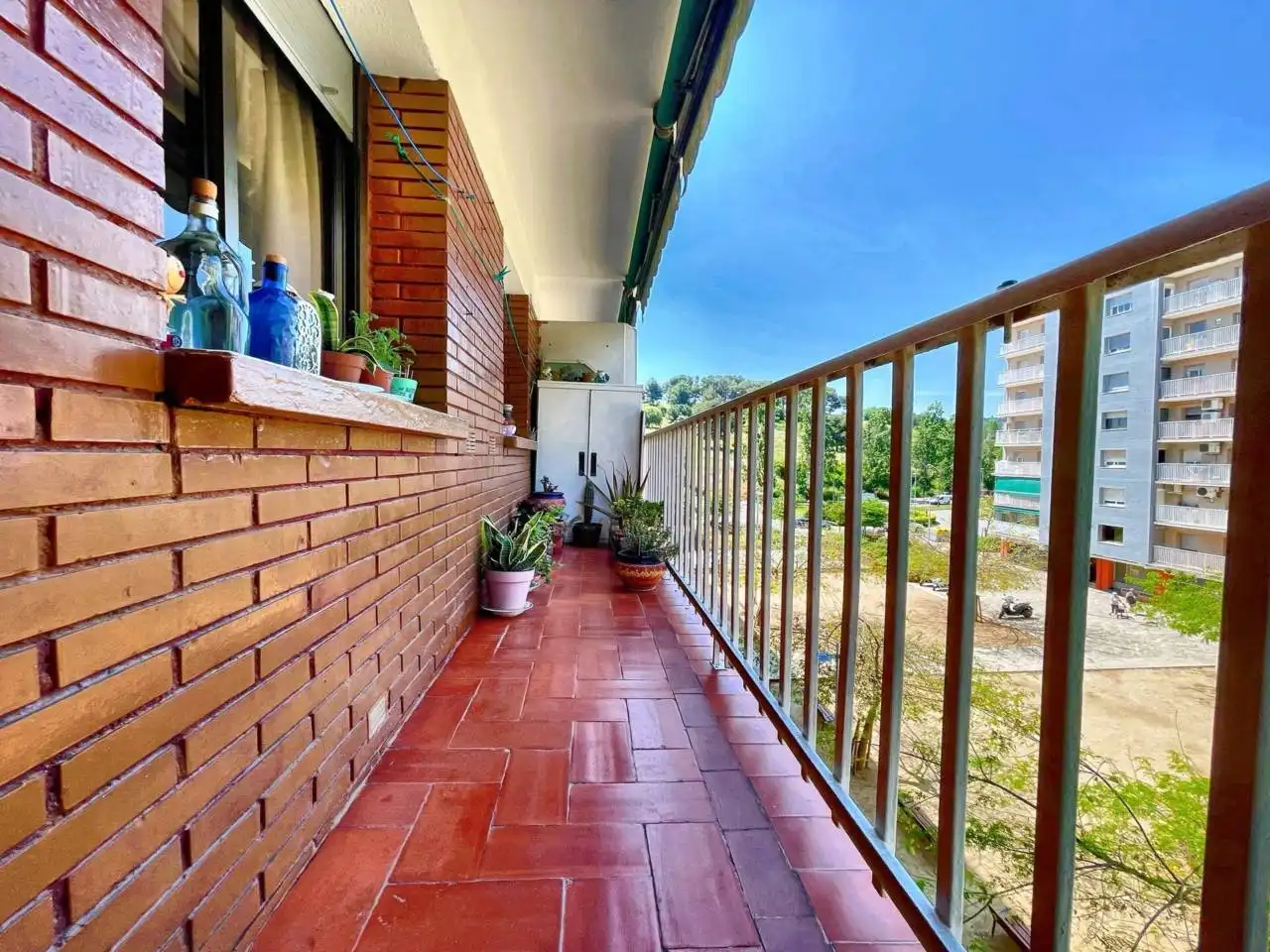 PISO EXTERIOR DE 3 HAB, BALCÓN Y ASCENSOR, imatge 3