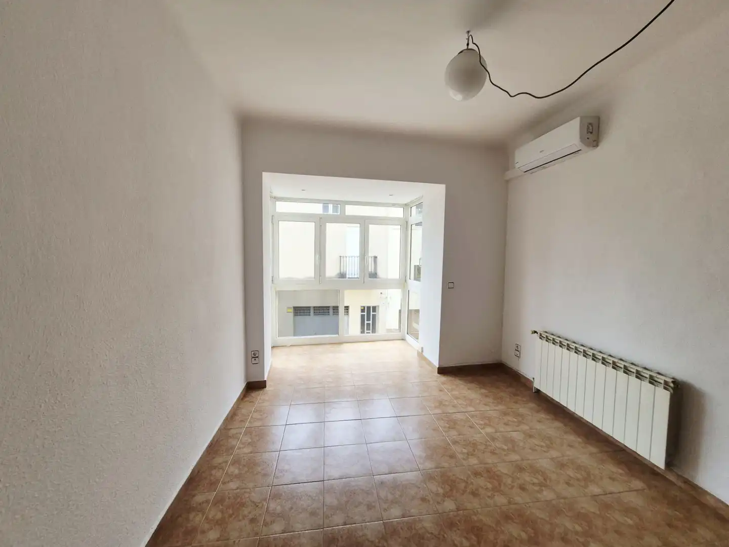 Sala d'estar de Casa adosada de lloguer amb opció a compra en Els Hostalets de Pierola amb Calefacció, Terrassa i Traster