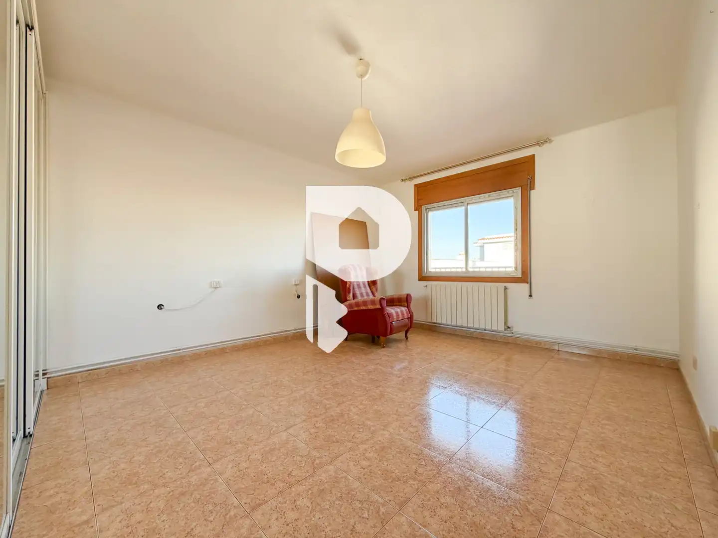 Habitación de Piso en venta en Sant Joan Despí con Calefacción, Terraza y Horno