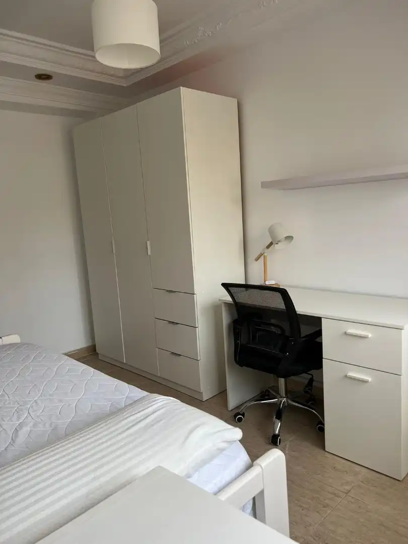 Habitación de Piso de alquiler en Melilla con Amueblado, Horno y Lavadora