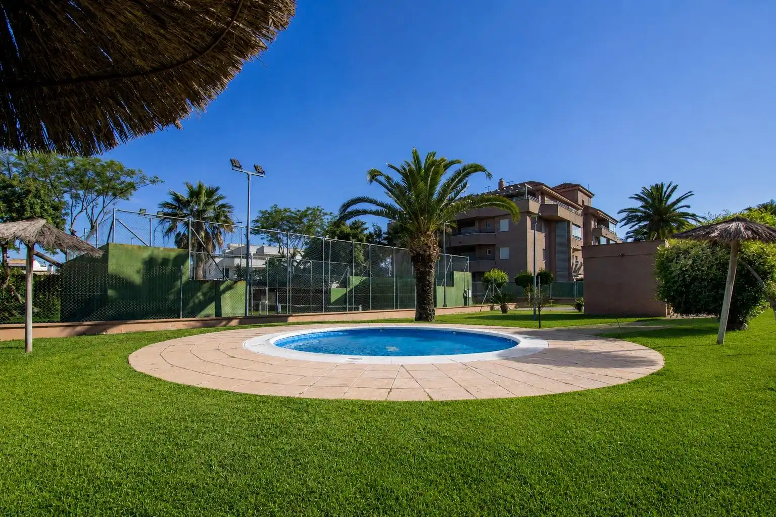 Piscina de Pis en venda en Sanlúcar de Barrameda amb Terrassa i Piscina comunitària