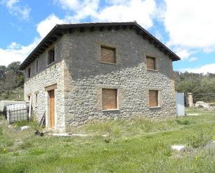 Vista exterior de Finca rústica en venda en Olvan amb Jardí privat