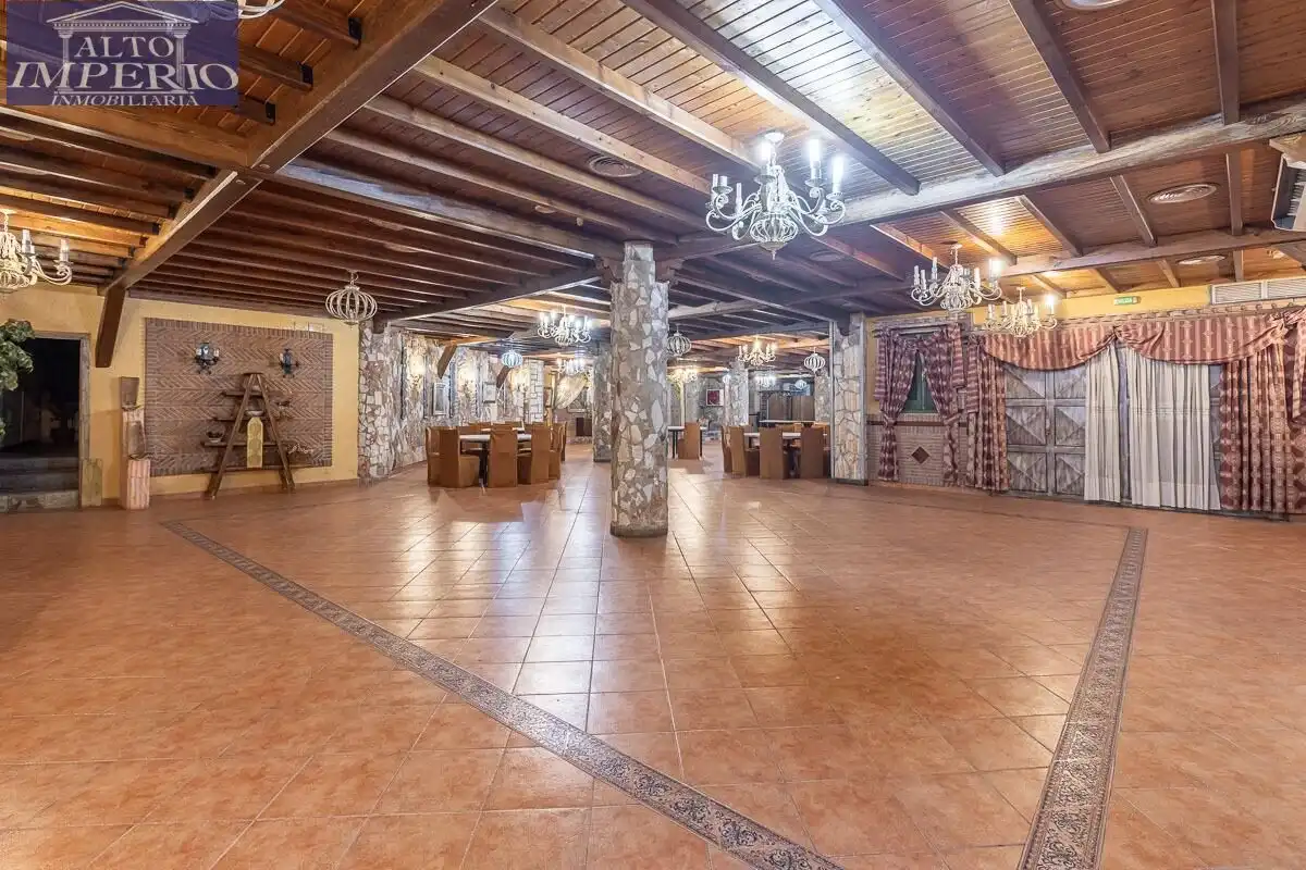 Local comercial en venda a Pinos Genil, imagen 19