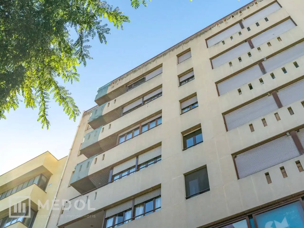 Vista exterior de Piso en venta en Tarragona con Calefacción, Parquet y Amueblado