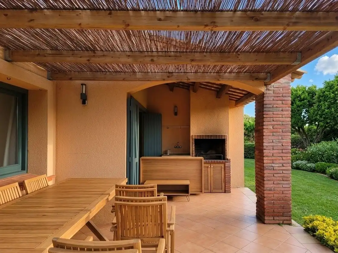 Casa o chalet de alquiler en 5 Carrer de Carlemany, Peralada