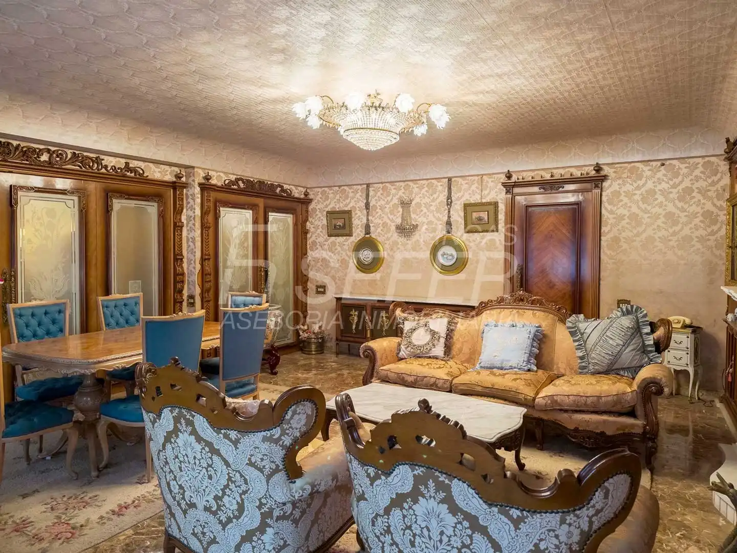 Sala de estar de Piso en venta en Vila-real con TV