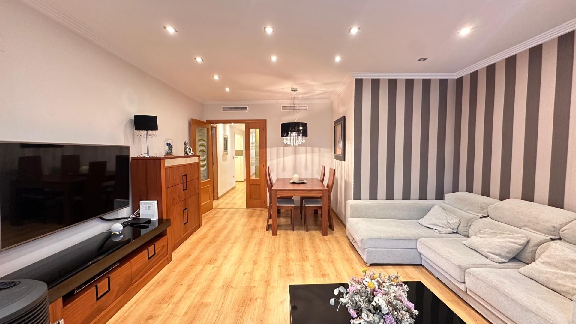 Sala d'estar de Pis en venda en Algemesí amb Aire condicionat, Parquet i Terrassa
