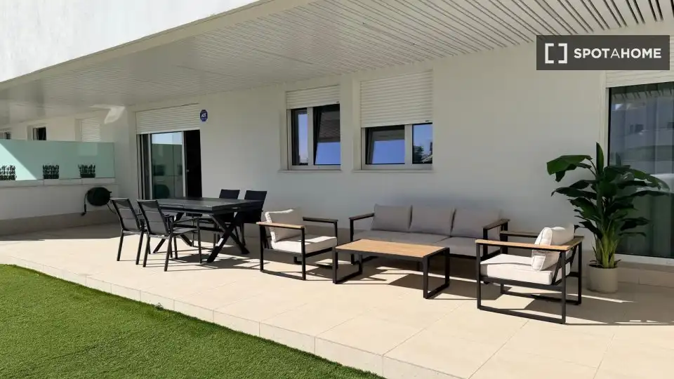 Terraza de Apartamento para compartir en Vélez-Málaga con Aire acondicionado, Terraza y Amueblado