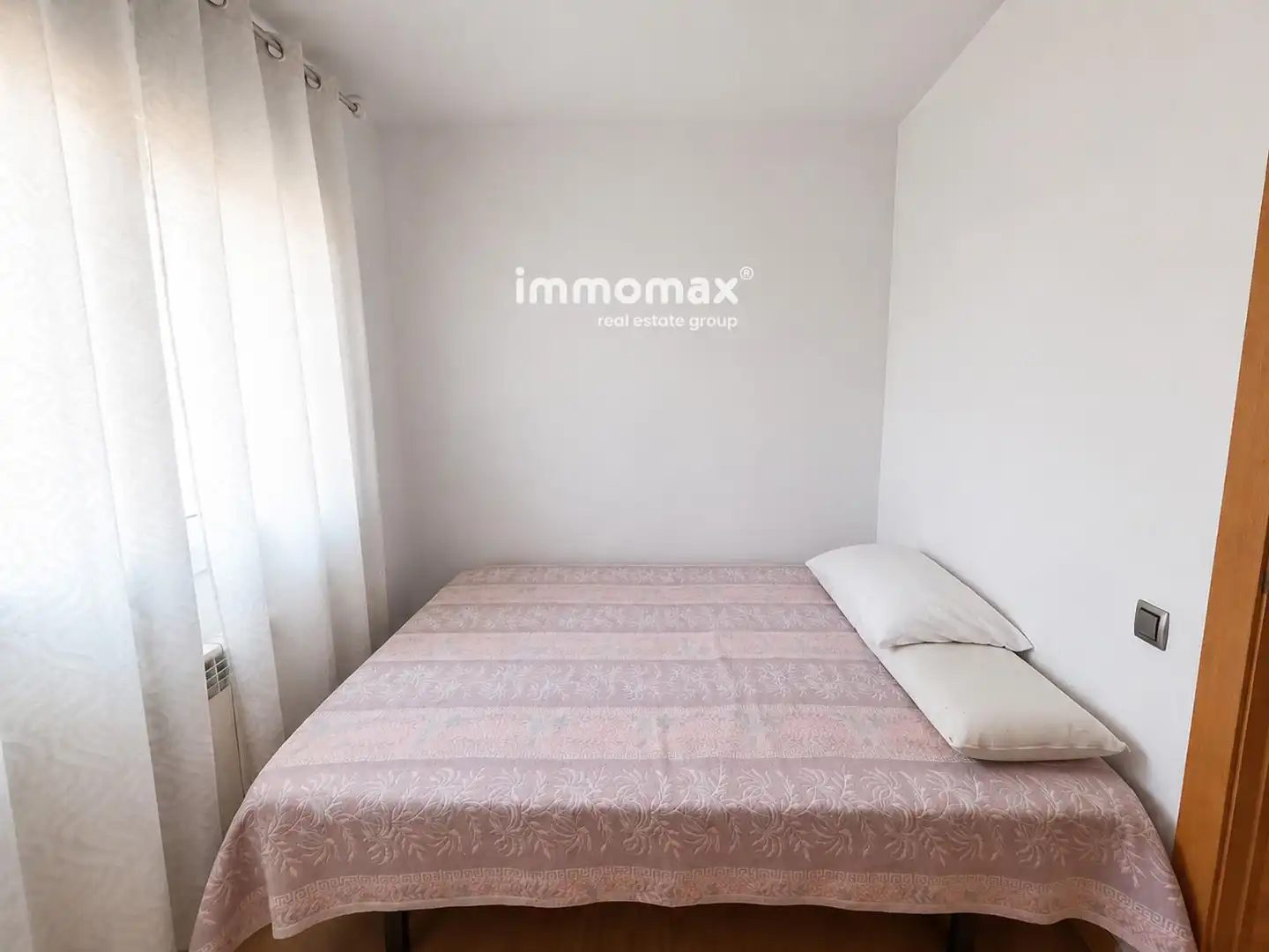 Dormitori de Pis en venda en Vilanova i la Geltrú amb Aire condicionat, Calefacció i Moblat