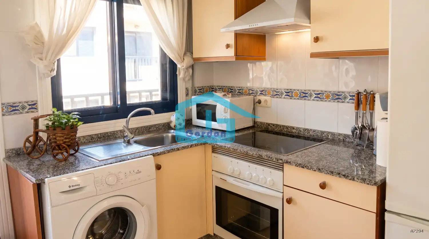 Cocina de Ático de alquiler en Sanxenxo con Terraza y Amueblado