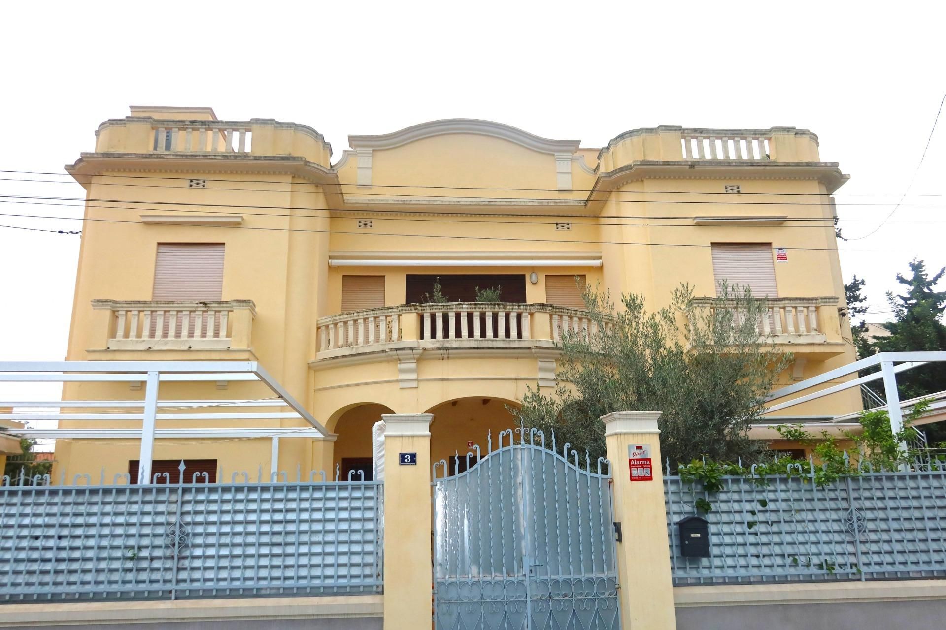 Vista exterior de Planta baixa en venda en  Palma de Mallorca amb Aire condicionat, Jardí privat i Traster