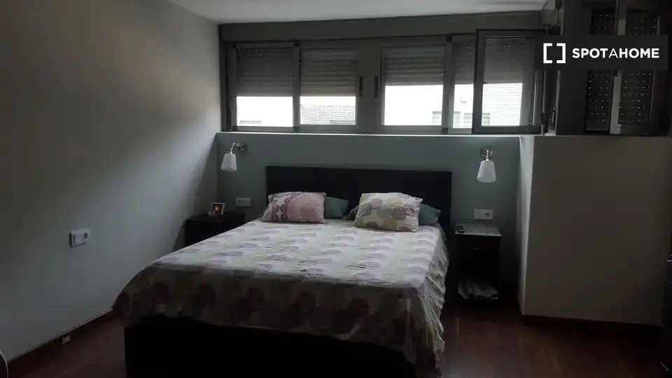 Habitación de Piso de alquiler en Alicante / Alacant con Aire acondicionado, Calefacción y Amueblado