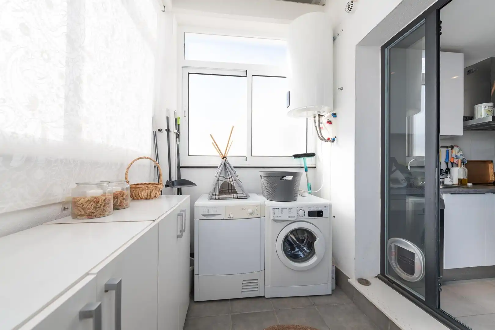 Cocina de Ático en venta en Rincón de la Victoria con Terraza, Trastero y Piscina comunitaria