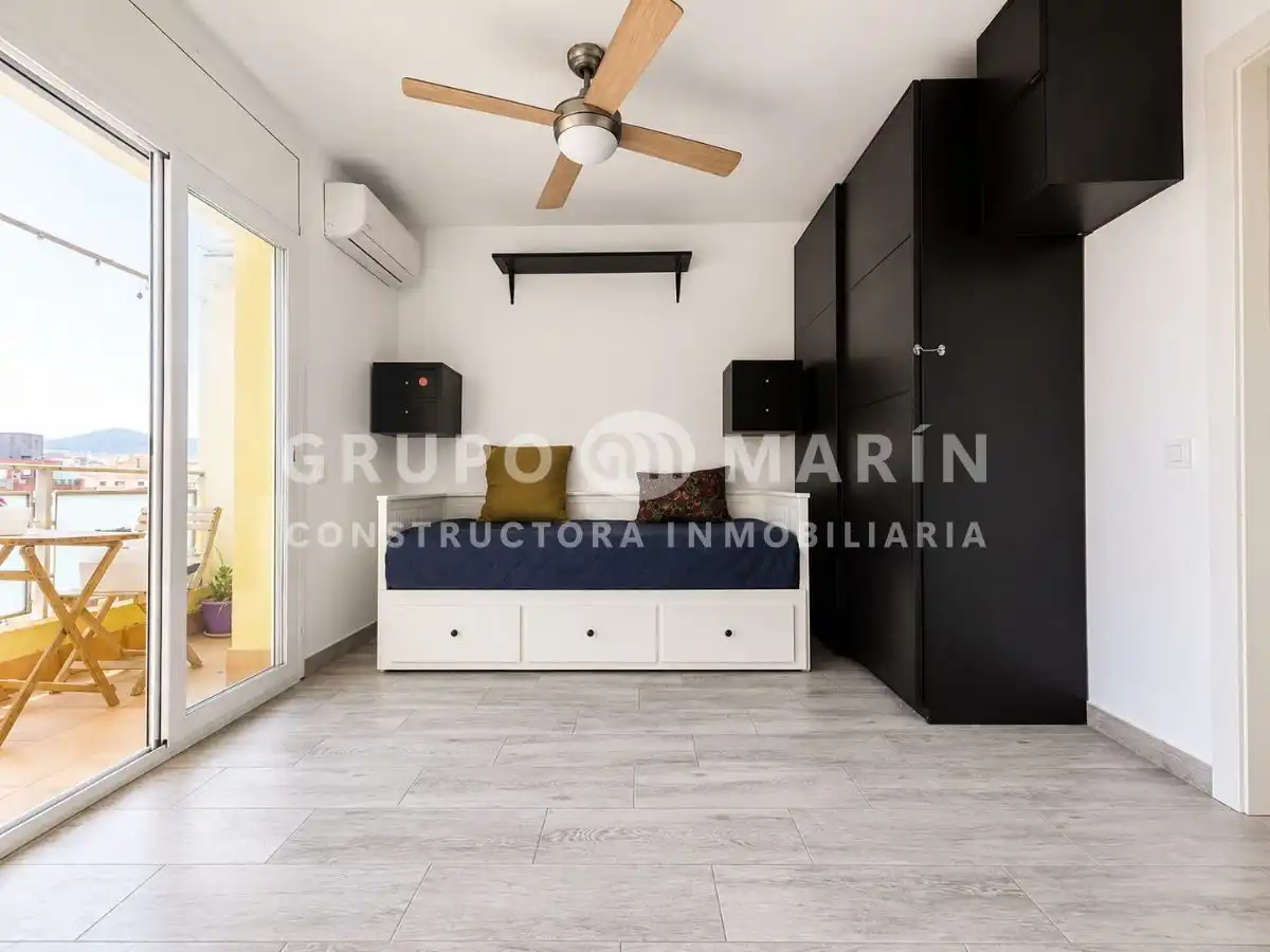 Habitación de Loft en venta en Barcelona con Calefacción, Terraza y Amueblado